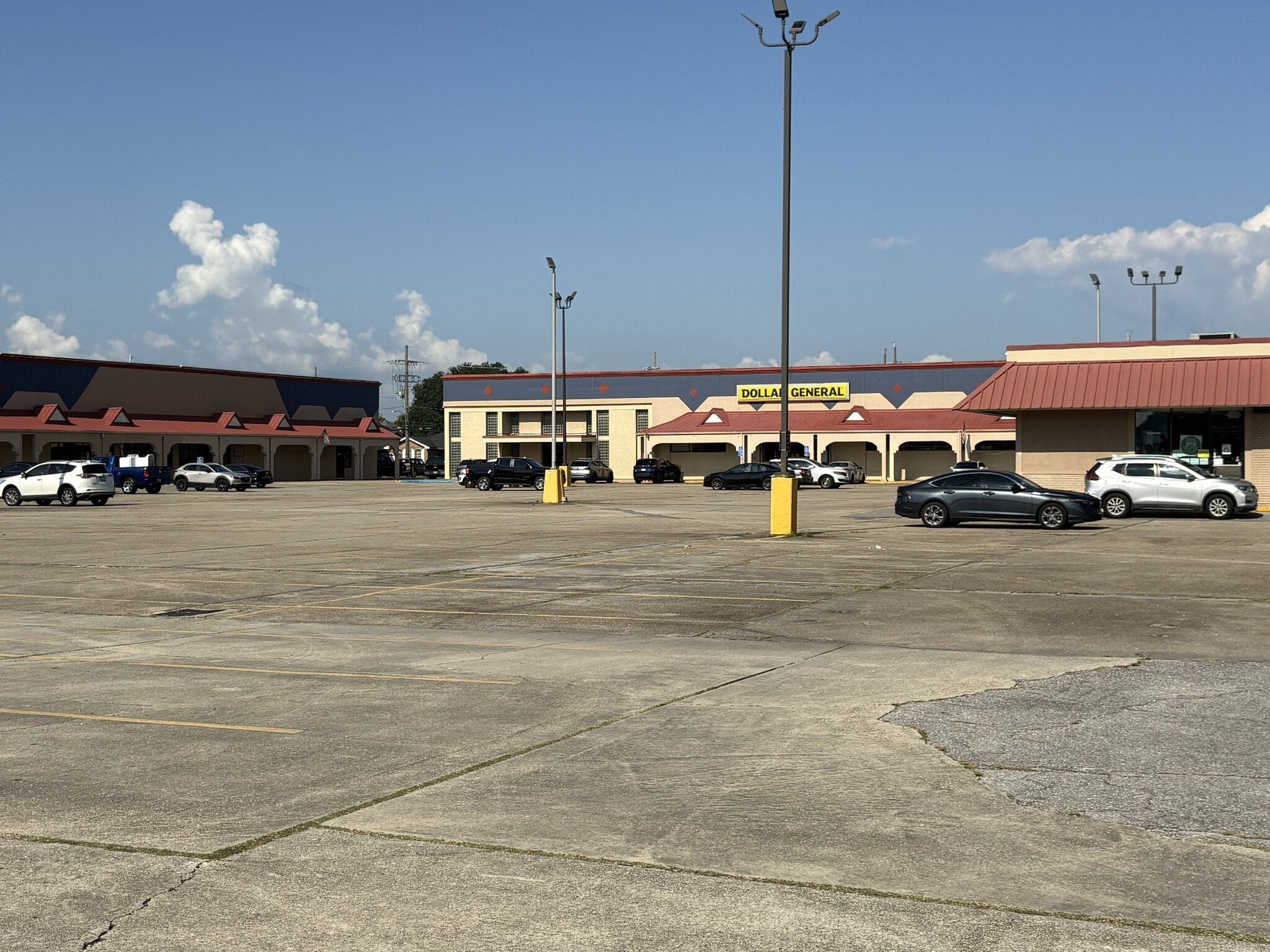 4702 Paris Ave, New Orleans, LA à louer Photo principale– Image 1 sur 5