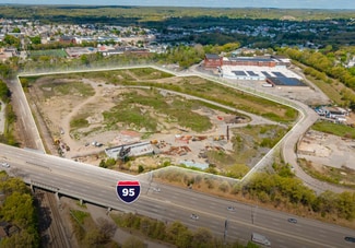 Plus de détails pour 100-108 Roddy Ave, Attleboro, MA - Industriel/Logistique à louer