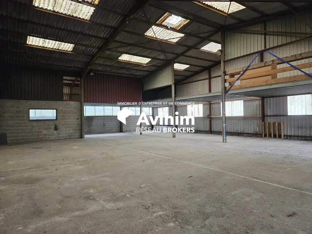 Industriel/Logistique dans Bourg-en-Bresse à louer Photo intérieure– Image 1 sur 7