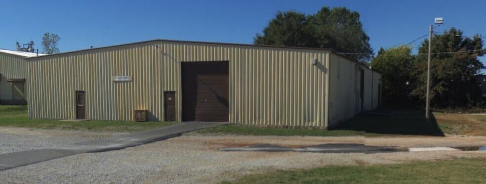 1816 Dentech Dr, Springdale, AR à vendre - Photo de l’immeuble – Image 3 sur 6