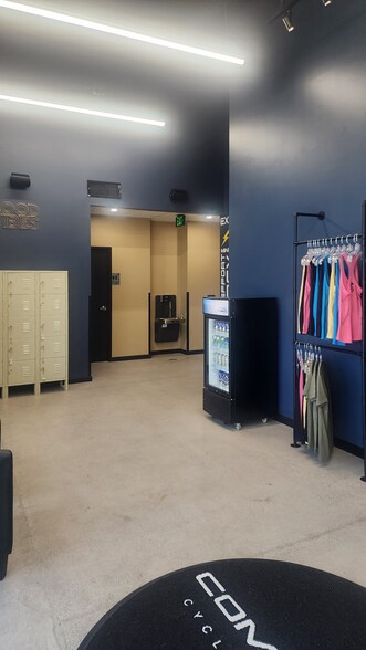 2490 S Recker Rd, Gilbert, AZ à louer - Photo de l’immeuble – Image 3 sur 6