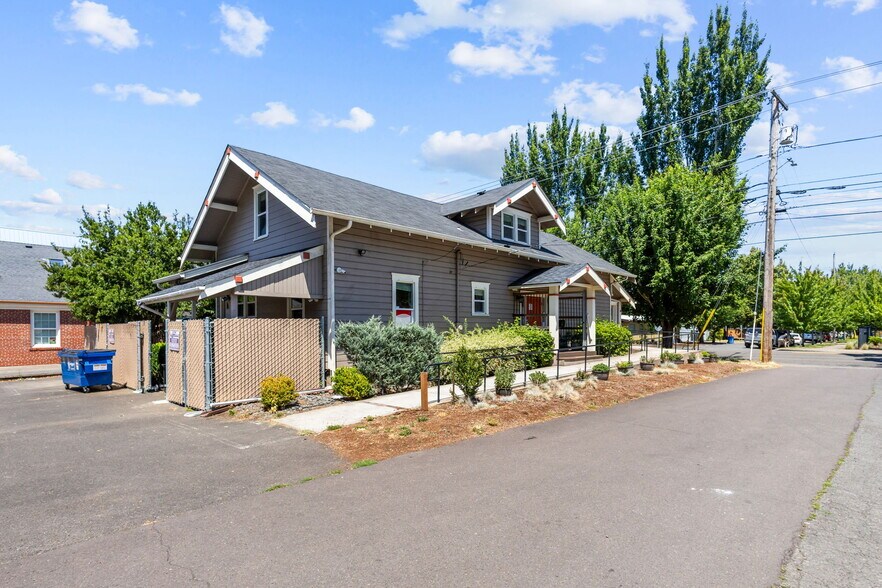 1800 State St, Salem, OR à vendre - Photo de l’immeuble – Image 2 sur 24