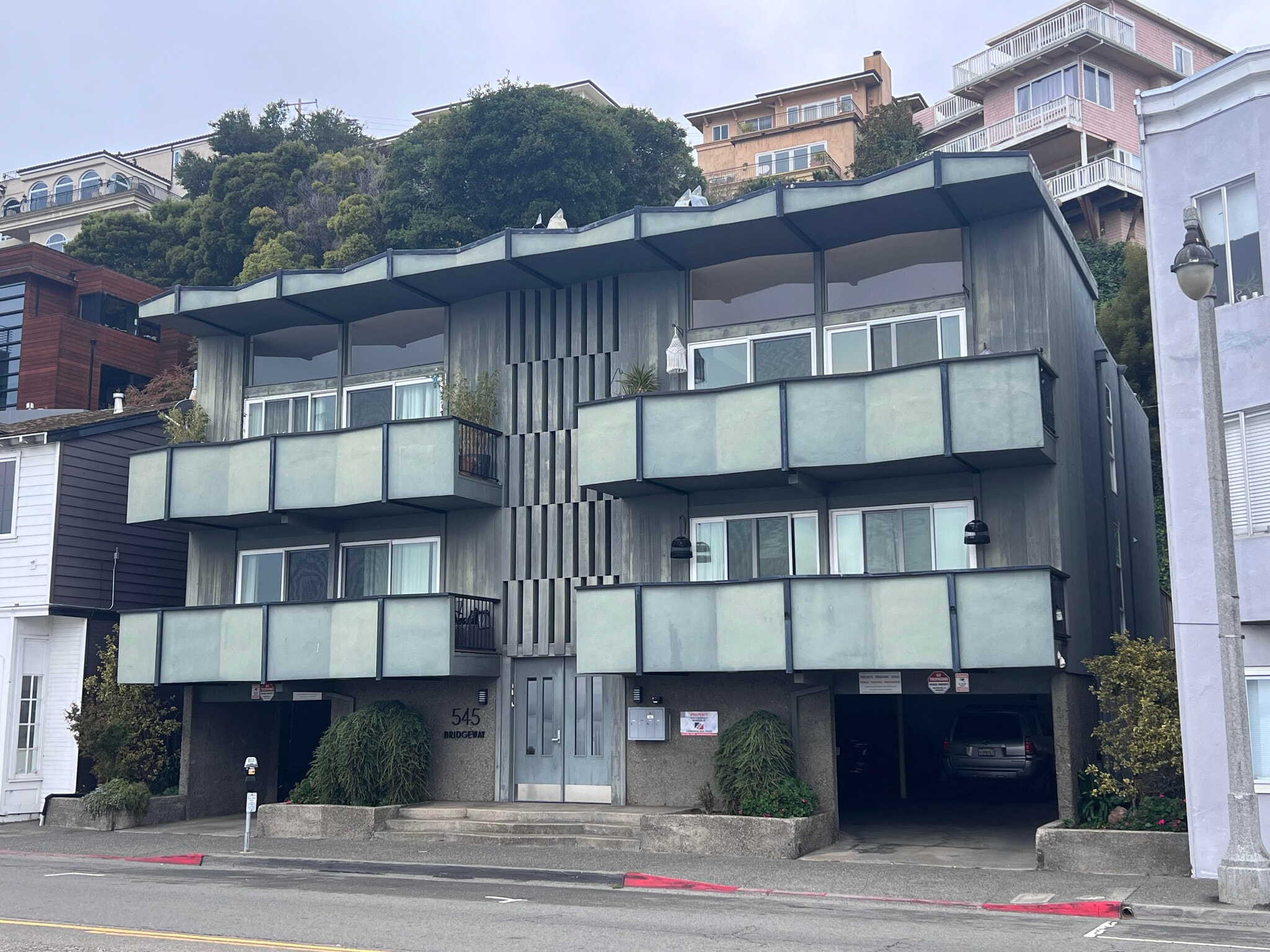 545 Bridgeway, Sausalito, CA à vendre Photo de l’immeuble– Image 1 sur 8