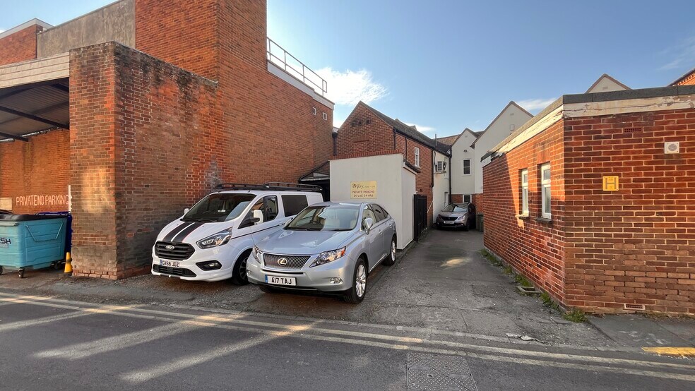 48 High St, Billericay à louer - Photo de l’immeuble – Image 2 sur 2
