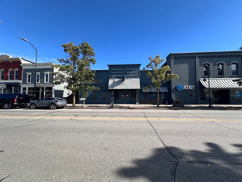 423 S Union St, Traverse City, MI à vendre - Photo de l’immeuble – Image 1 sur 43