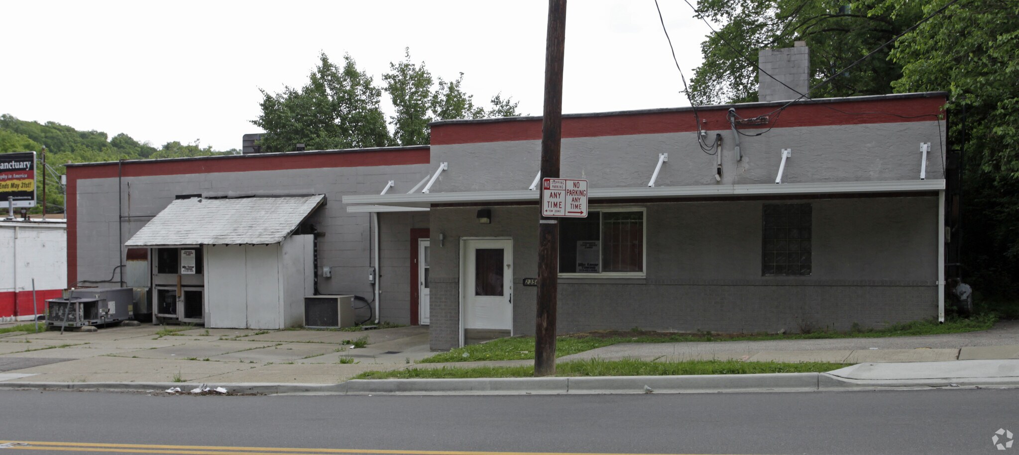2356 Wyoming Ave, Cincinnati, OH à louer Photo principale– Image 1 sur 3