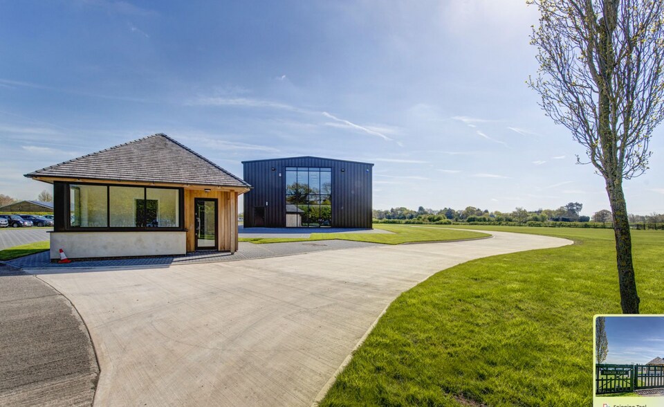 Willowpit Ln, Hilton à louer - Photo de l’immeuble – Image 3 sur 20