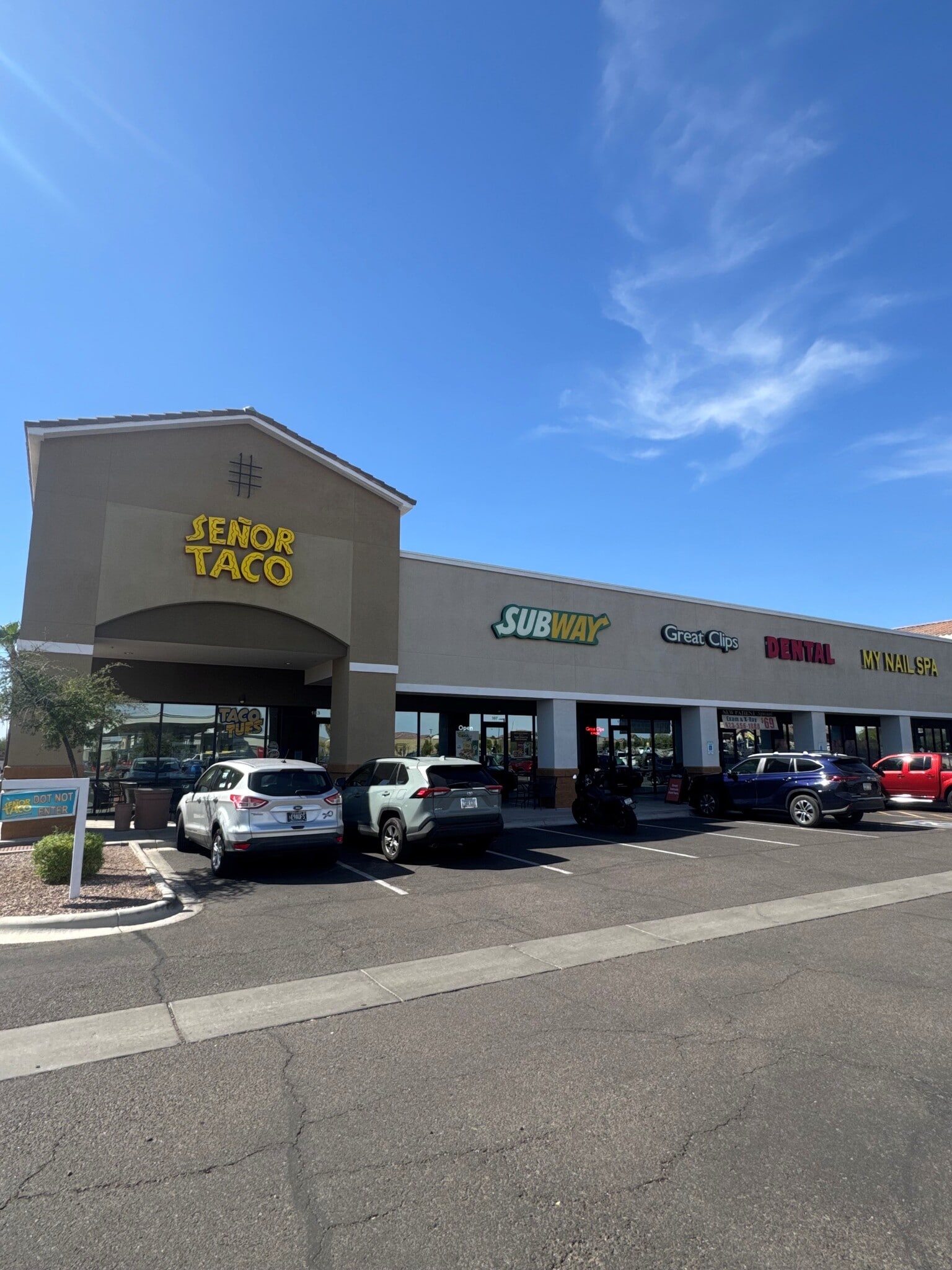 19423 N R H Johnson Blvd, Sun City West, AZ à louer Photo intérieure– Image 1 sur 3