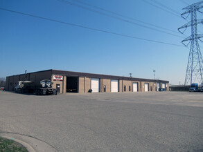 8215-8300 W 126th St W, Savage, MN à louer Photo de l’immeuble– Image 1 sur 2
