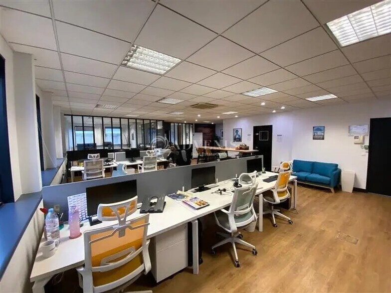 Bureau dans Bry-sur-Marne à louer - Photo de l’immeuble – Image 2 sur 6