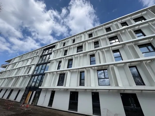 Bureau dans Saint-Étienne à vendre - Photo de l’immeuble – Image 1 sur 6