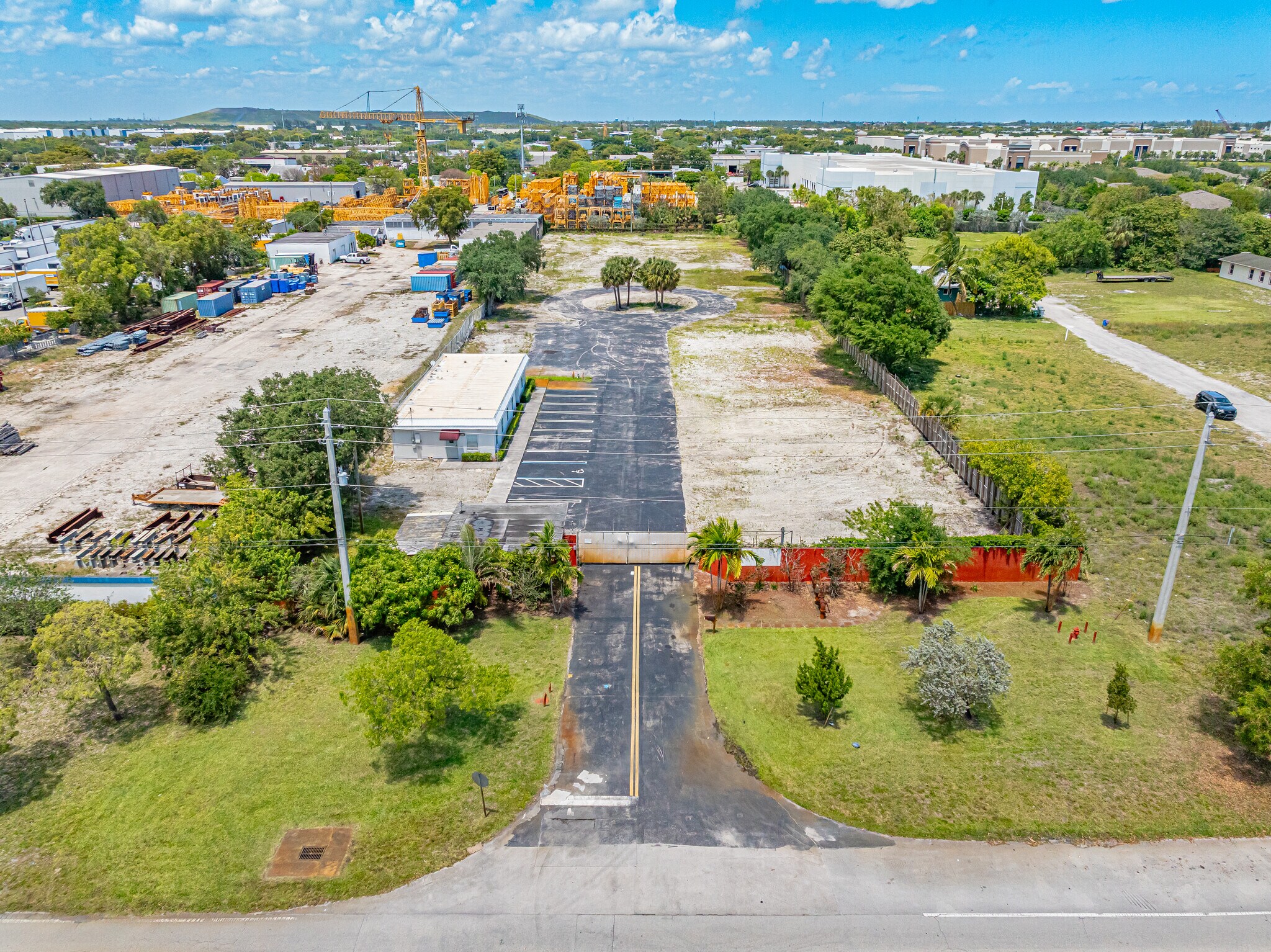 1911 NW 15th St, Pompano Beach, FL à louer Photo principale– Image 1 sur 6