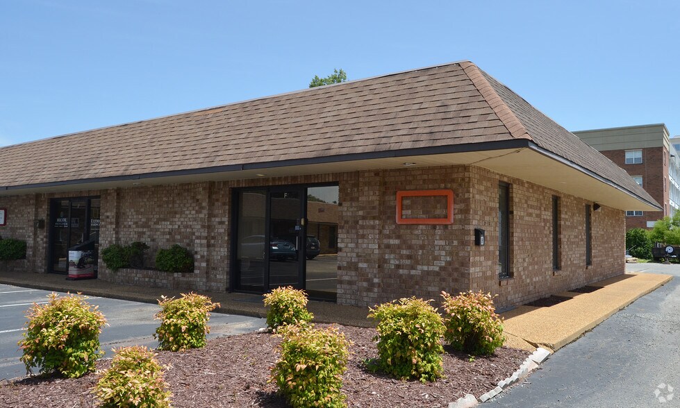 728 Blue Crab Rd, Newport News, VA à louer - Photo de l’immeuble – Image 2 sur 3