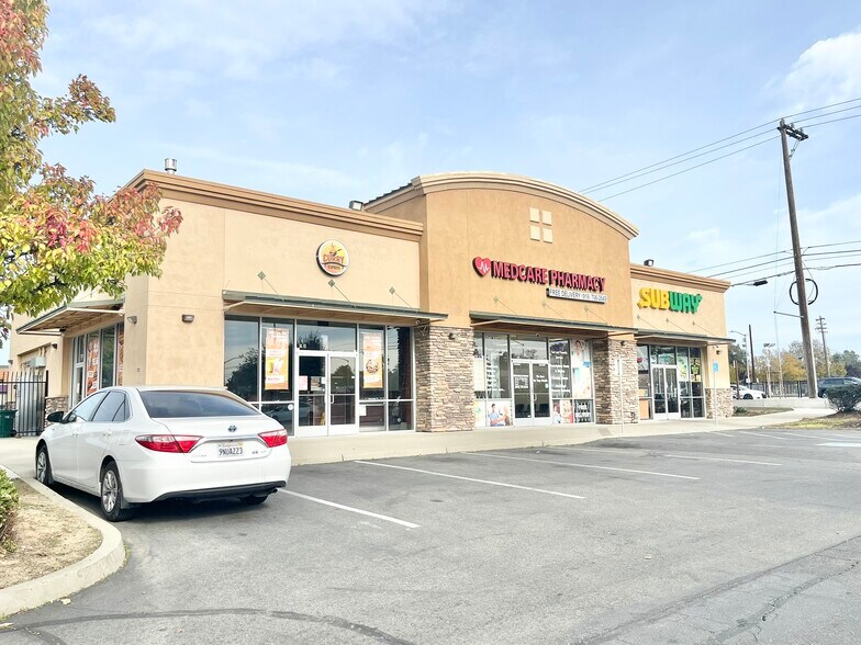 4845 Watt Ave, North Highlands, CA à louer - Photo de l’immeuble – Image 3 sur 13