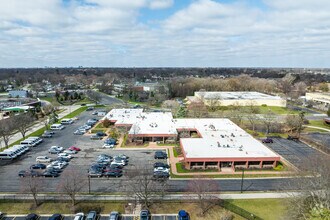 411 E Business Center Dr, Mount Prospect, IL - Vue aérienne  vue de carte - Image1