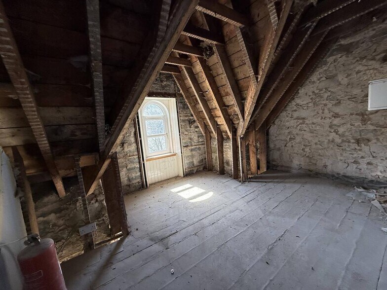 Taybridge Dr, Aberfeldy à vendre - Photo de l’immeuble – Image 3 sur 12
