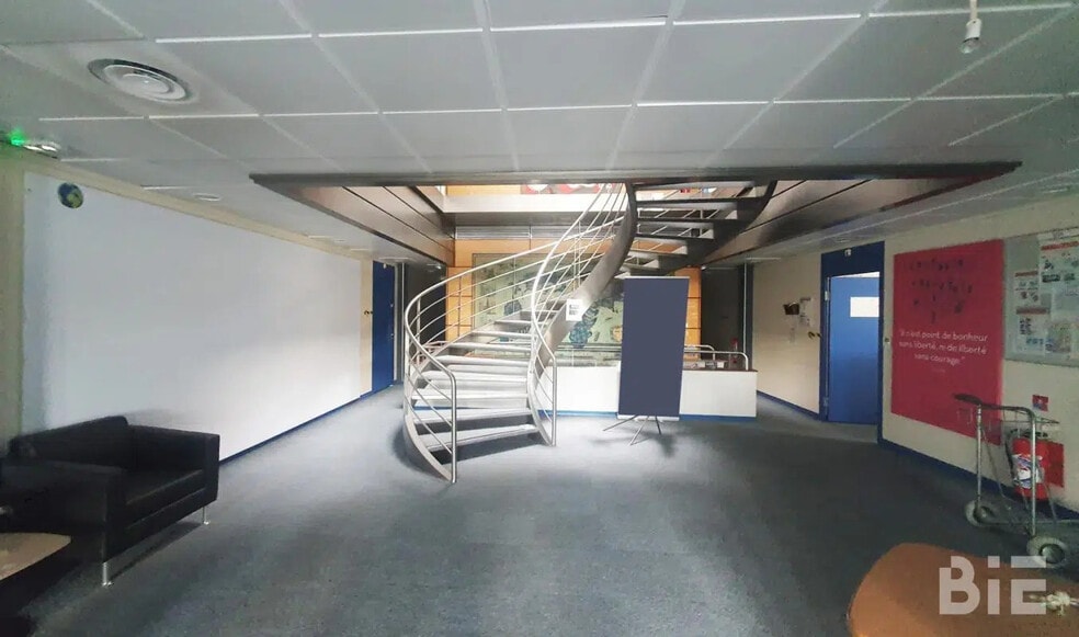 Industriel/Logistique dans Mérignac à louer - Photo intérieure – Image 3 sur 11