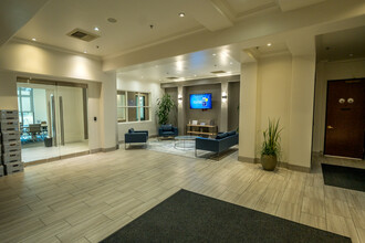 5441 Kietzke Ln, Reno, NV à louer Hall d’entrée– Image 2 sur 15