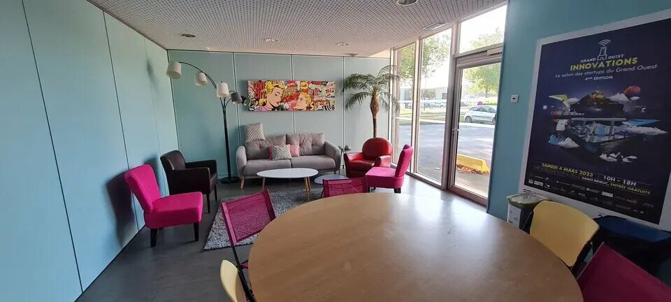Bureau dans Trégueux à louer - Photo de l’immeuble – Image 3 sur 3