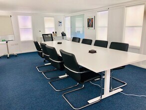 165-177 The Broadway, Londres à louer Photo intérieure– Image 1 sur 1