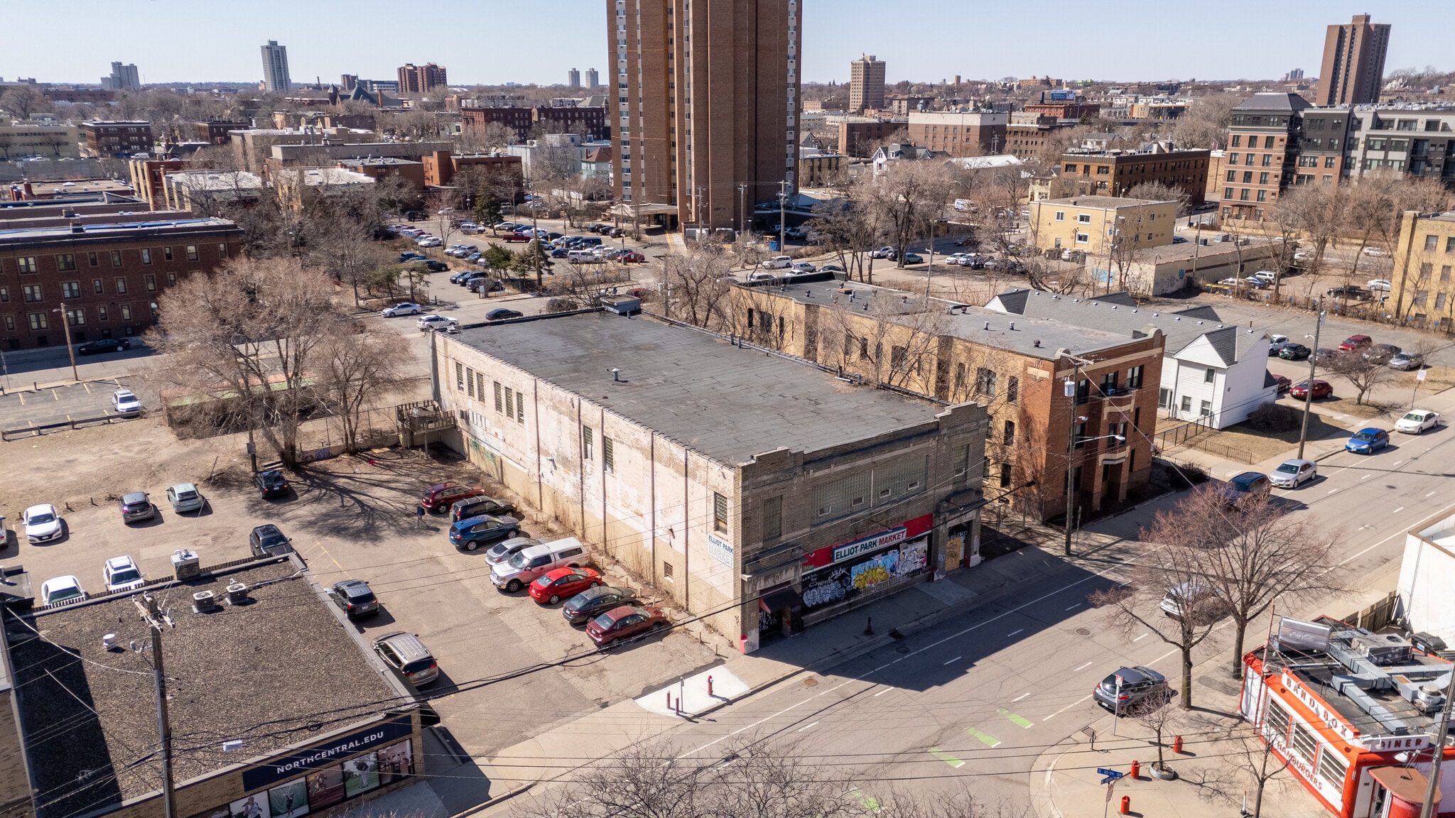 731 E 14th St, Minneapolis, MN à vendre Photo principale– Image 1 sur 32