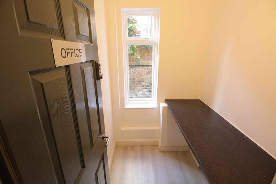 2 Hamilton Rd, Lincoln à louer - Photo intérieure – Image 1 sur 9