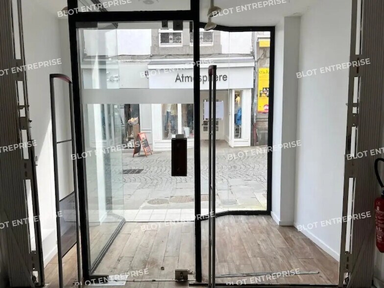 Local commercial dans Saint-Brieuc à louer - Photo intérieure – Image 2 sur 5