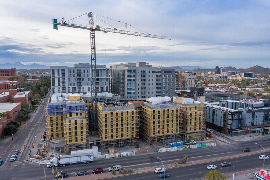 1055 N Park Ave, Tucson, AZ à louer - Photo de l’immeuble – Image 3 sur 19