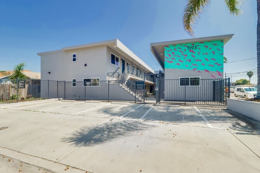 1193 Florence St, Imperial Beach, CA à vendre - Photo de l’immeuble – Image 2 sur 24