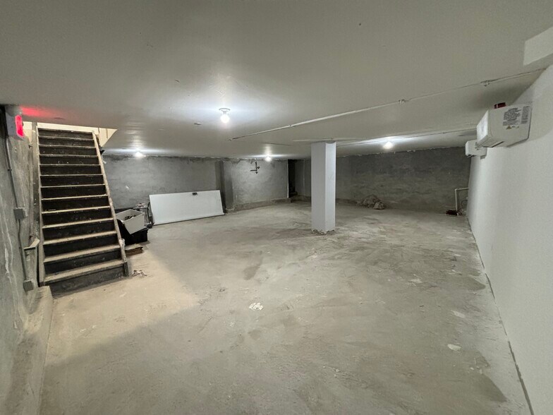 1317 Myrtle Ave, Brooklyn, NY à louer - Photo de l’immeuble – Image 3 sur 18