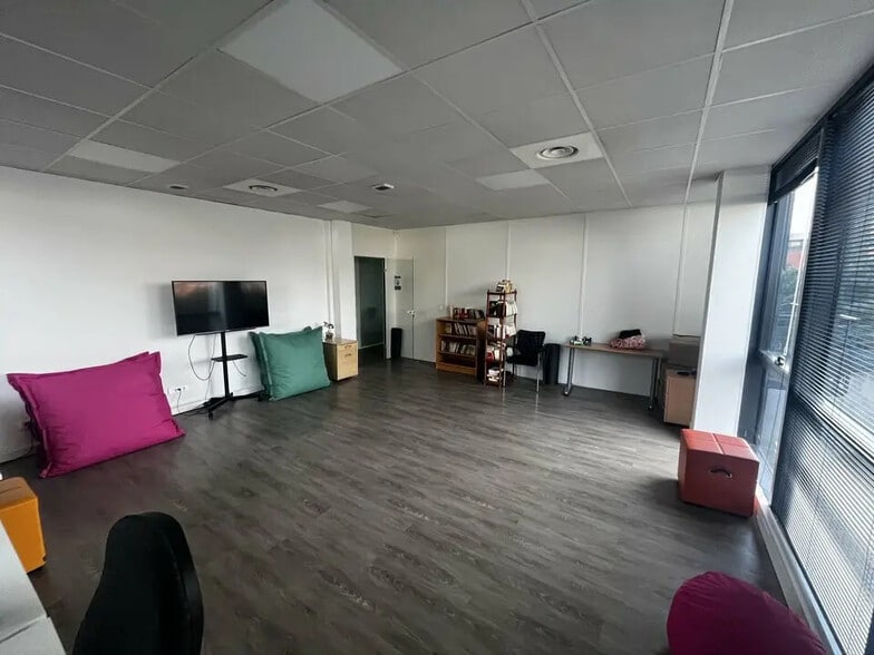 85 Rue Pierre Duhem, Aix-en-Provence à louer - Photo intérieure – Image 2 sur 12