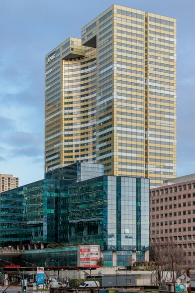 2 Avenue Gambetta, Courbevoie à louer - Photo de l’immeuble – Image 3 sur 5