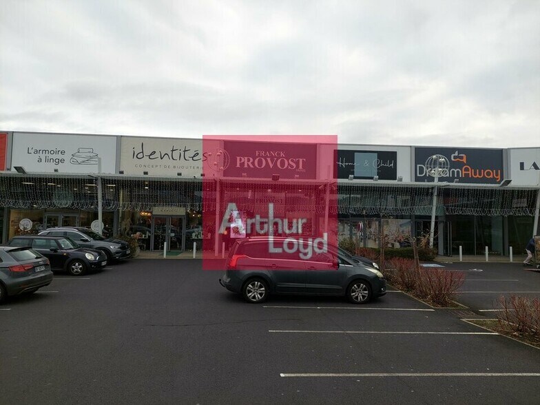 Local commercial dans Aubière à louer - Photo de l’immeuble – Image 3 sur 5