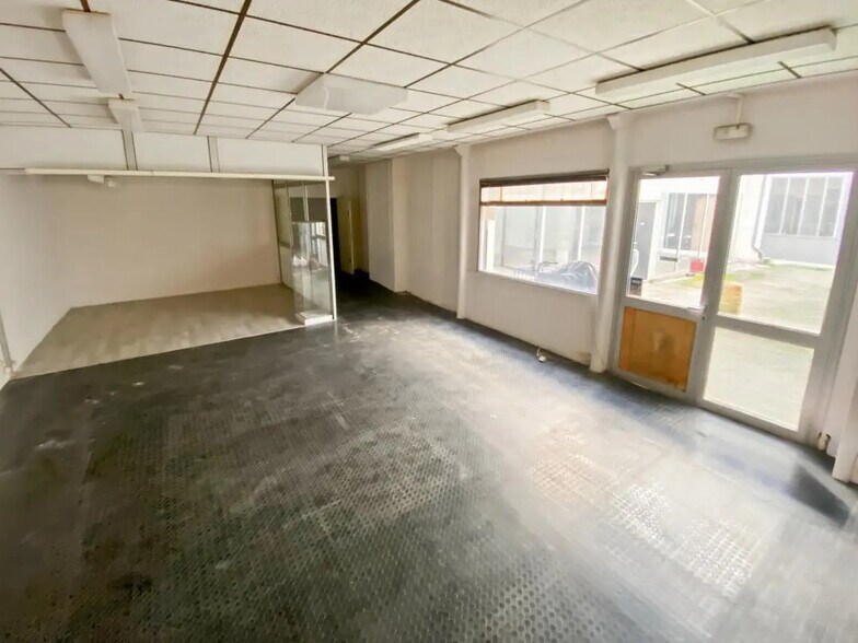 Bureau dans Paris à louer - Photo de l’immeuble – Image 2 sur 9