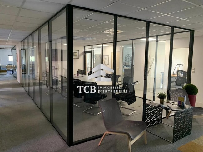 Plus de détails pour Bureau à louer