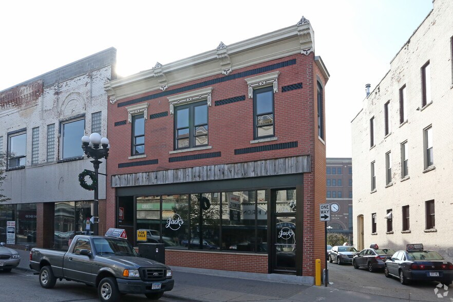 316-318 Pearl St, La Crosse, WI à vendre - Photo de l’immeuble – Image 2 sur 3