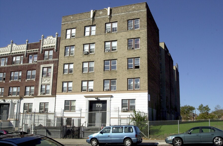 773-775 Martin Luther King Jr Blvd, Newark, NJ à vendre - Photo principale – Image 1 sur 3