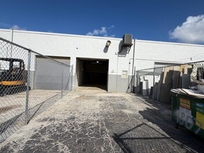 4861-4875 NE 12th Ave, Fort Lauderdale, FL à louer Photo intérieure– Image 2 sur 5