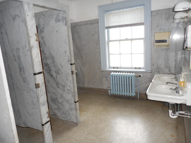 111 E 1st St, Monroe, MI à louer Autre– Image 1 sur 4