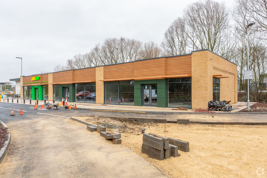 6 Harrison Way, St Ives à louer - Photo de l’immeuble – Image 2 sur 2