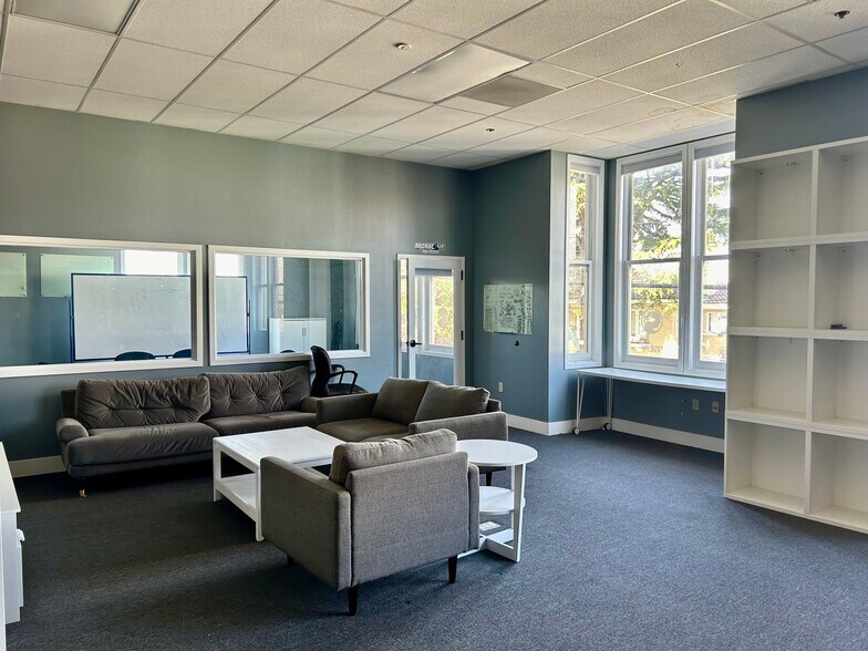 3902-3920 Smith St, Union City, CA à louer - Photo de l’immeuble – Image 1 sur 14
