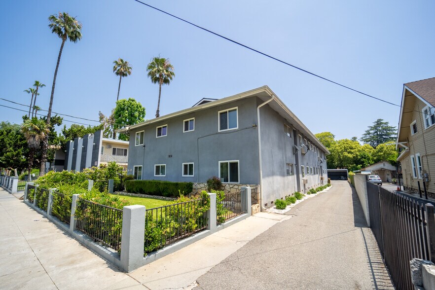 610 N Oakland Ave, Pasadena, CA à vendre - Photo de l’immeuble – Image 2 sur 12