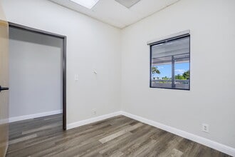 4411 Mercury St, San Diego, CA à louer Photo intérieure– Image 2 sur 6