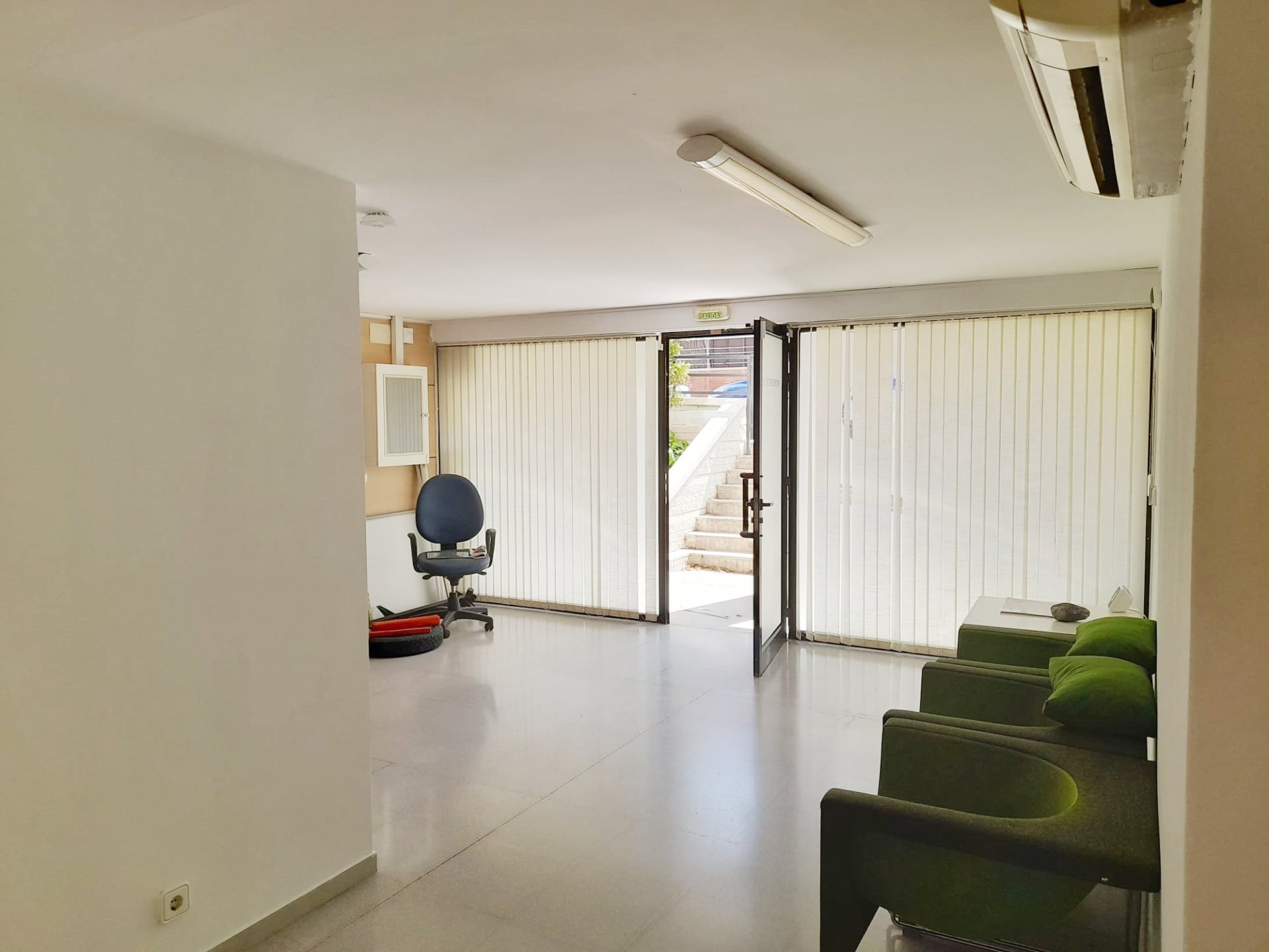 Bureaux/Local commercial dans Sant Joan Despí, Barcelona à louer Photo intérieure– Image 1 sur 13