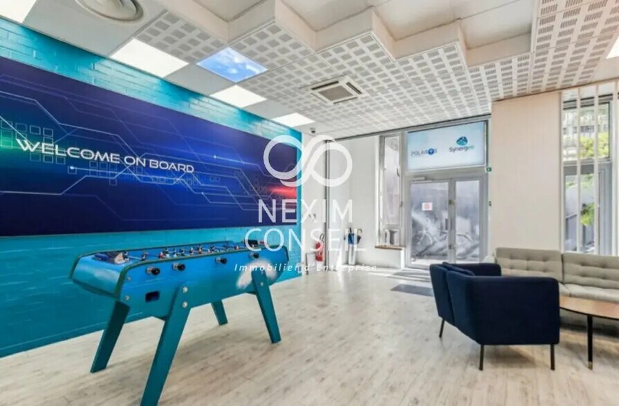 Bureau dans Colombes à louer - Photo de l’immeuble – Image 2 sur 5