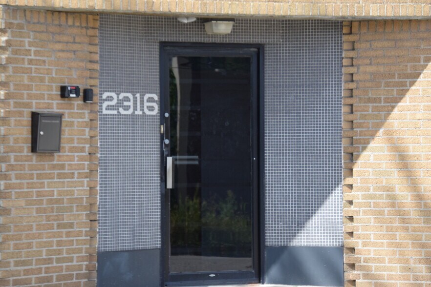 2316 S 4th Ave, Minneapolis, MN à vendre - Photo de l’immeuble – Image 2 sur 7