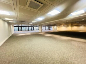 Bureau dans Louveciennes à louer Photo intérieure– Image 1 sur 5