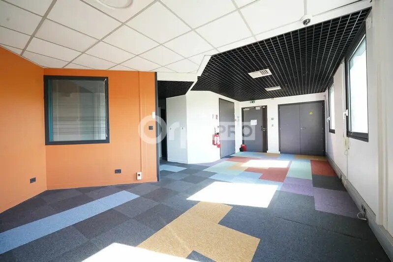 13 Quai Du Commerce, Lyon à louer - Photo intérieure – Image 2 sur 7