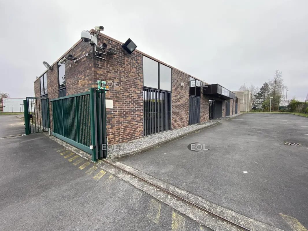 Local d’activités dans Templemars à louer Photo de l’immeuble– Image 1 sur 5