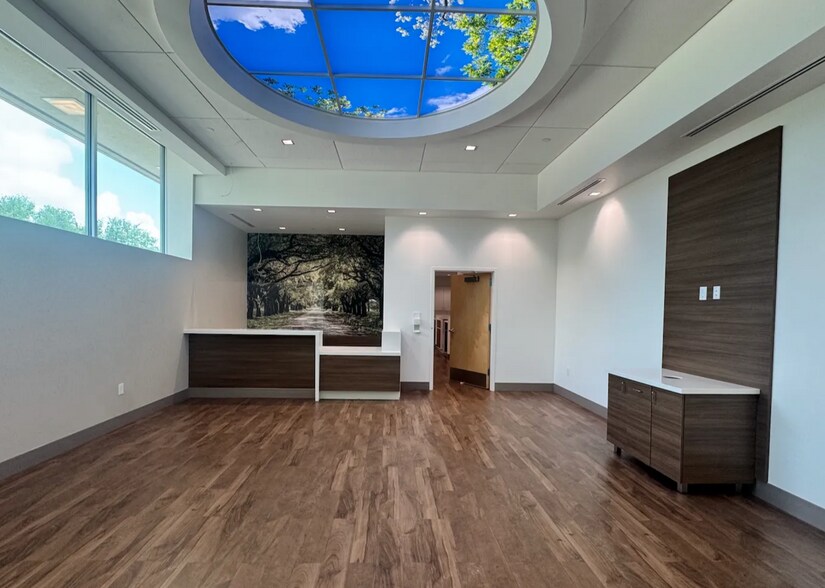 101 W Southmore Ave, Pasadena, TX à louer - Photo de l’immeuble – Image 3 sur 15